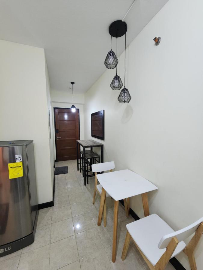 Magallanes Condo Free Airport Pick Up For 3 Nights Stay Or More Davao Bagian luar foto